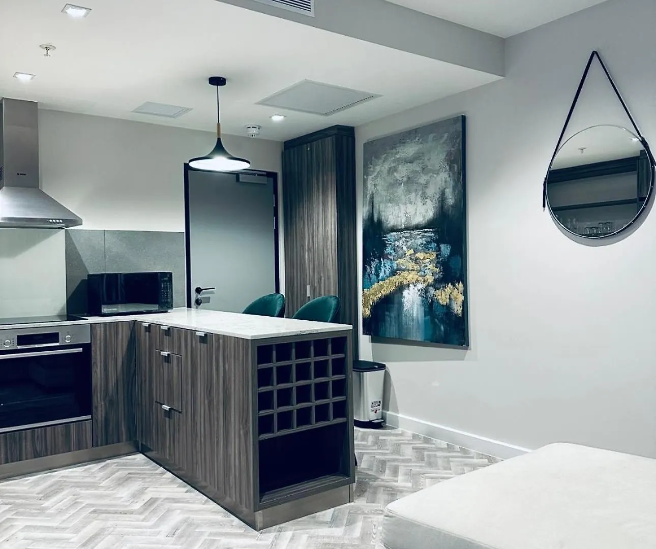 1 Bedroom Modern Apartment Foreshore Place Cbd Cape Town 0*,  South Africa