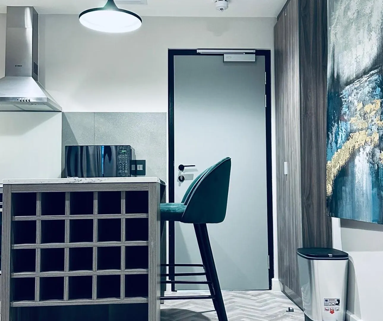 1 Bedroom Modern Apartment Foreshore Place Cbd Cape Town